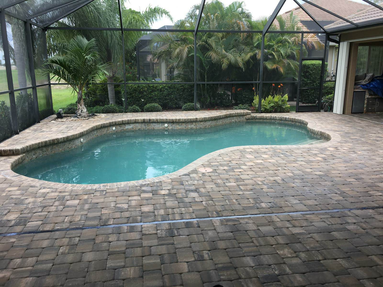 Paver driveway detail